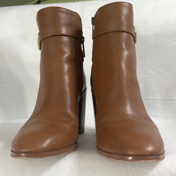 Michael Kors Aldridge Ankle Bootie Block Heel Camel Color size 7.5 - Picture 3 of 16